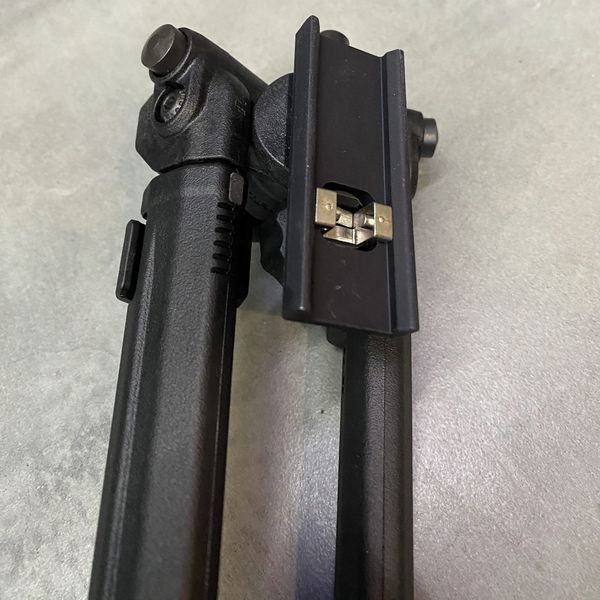 Сошки Magpul Bipod Sling Stud QD, цвет Черный, база крепления на антабку, MAG1075-BLK 243352 фото