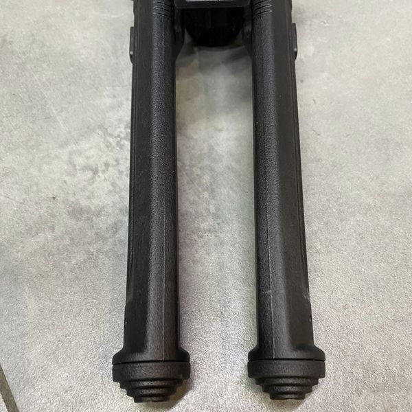 Сошки Magpul Bipod Sling Stud QD, цвет Черный, база крепления на антабку, MAG1075-BLK 243352 фото