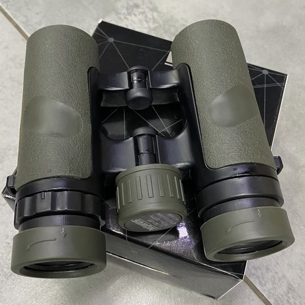 Бинокль Konus Patrol 10x26 WP, цвет Олива, чехол, нашейный ремень, компактный, водонепроницаемый 244067 фото