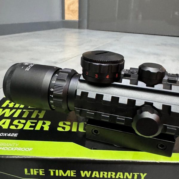 Оптичний приціл SPINA OPTICS M9 LS3-10x42E з ЛЦВ, 3-10x42, червоний лазер 245569 фото