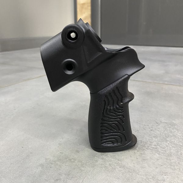 Рукоятка пістолетна на Mossberg 500 / 590 та Maverick 88 DLG Tactical (DLG-118), полімерна, з відсіком і гніздами для кріплення 244082 фото