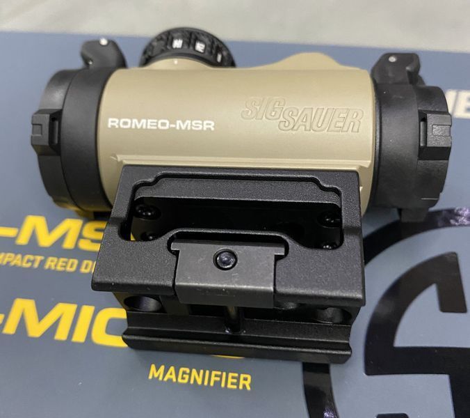 Комплект: Приціл коліматорний + Магніфер, Sig Sauer Romeo MSR 1х20, JULIET3-MICRO 3X22, приціл зі збільшувачем 242101 фото