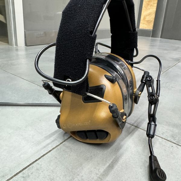 Наушники тактические Earmor M32X MOD4, активные, с креплением на шлем и оголовьем, цвет Койот (коричневый) 245516 фото