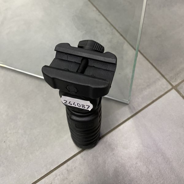 Рукоятка переноса огня DLG Tactical (DLG-046) на планку Picatinny, складная,&nbsp;рукоятка-сошки 244087 фото
