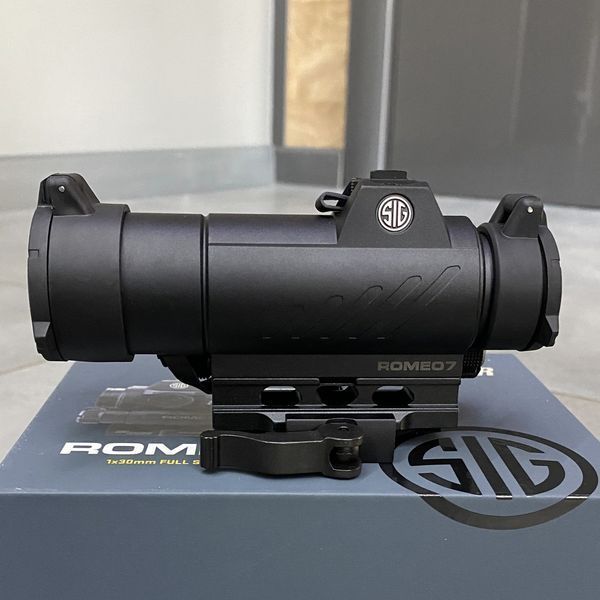 Коллиматорный прицел Sig Sauer ROMEO7, 1x30, 2 МОА красная точка,&nbsp;с QD креплением на Пикатинни,&nbsp;SOR71001 243844 фото