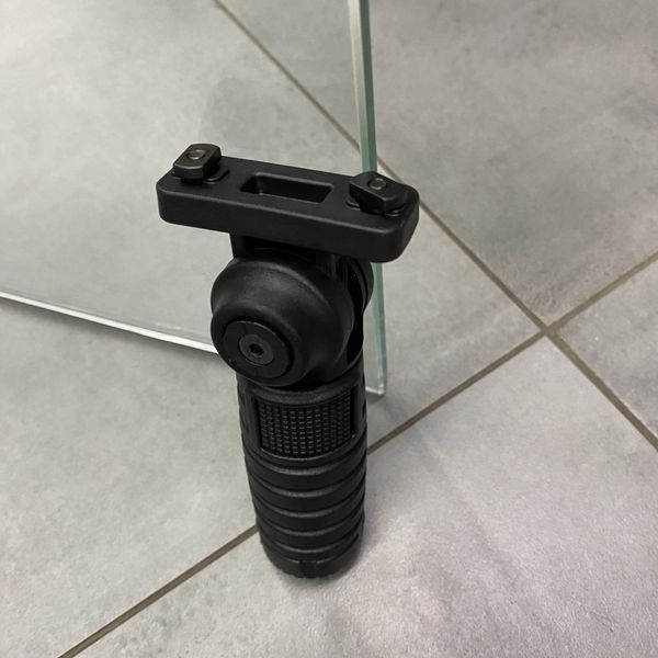 Рукоятка переноса огня DLG Tactical (DLG-045) на M-LOK, складная,&nbsp;рукоятка-сошки 244088 фото