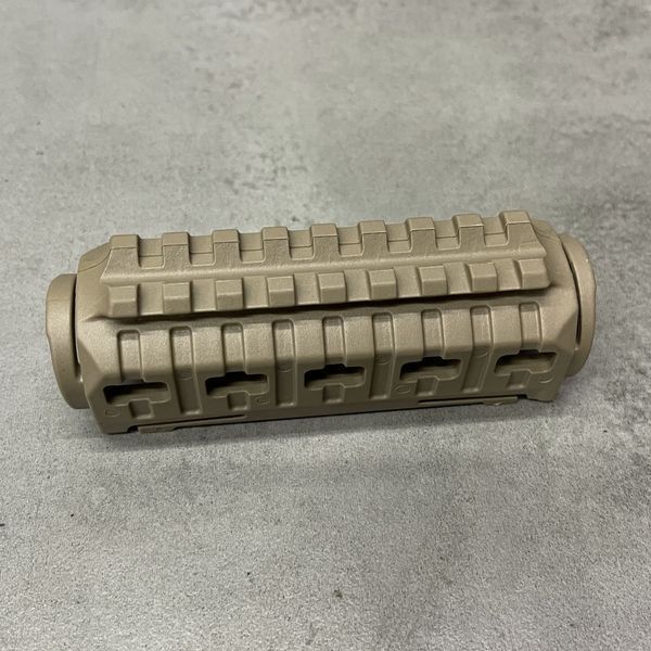 Цівка на АК 47/74 DLG TACTICAL (DLG-133-beige), полімерна, колір Койот, 1 планка пікатинни, з кріпленням M-LOK 242499 фото