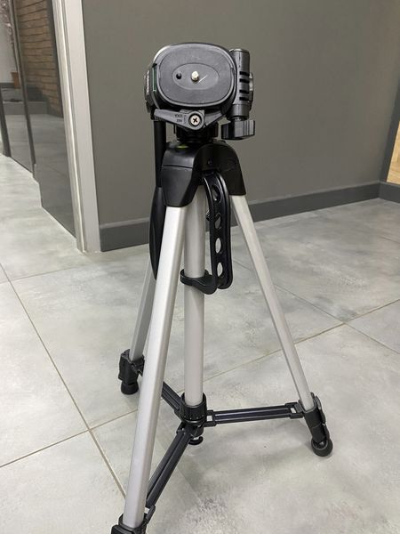 Штатив KONUS 3-POD-9, 53-146 см для установки любого рода оптики, вращение на 360, напольный 241943 фото